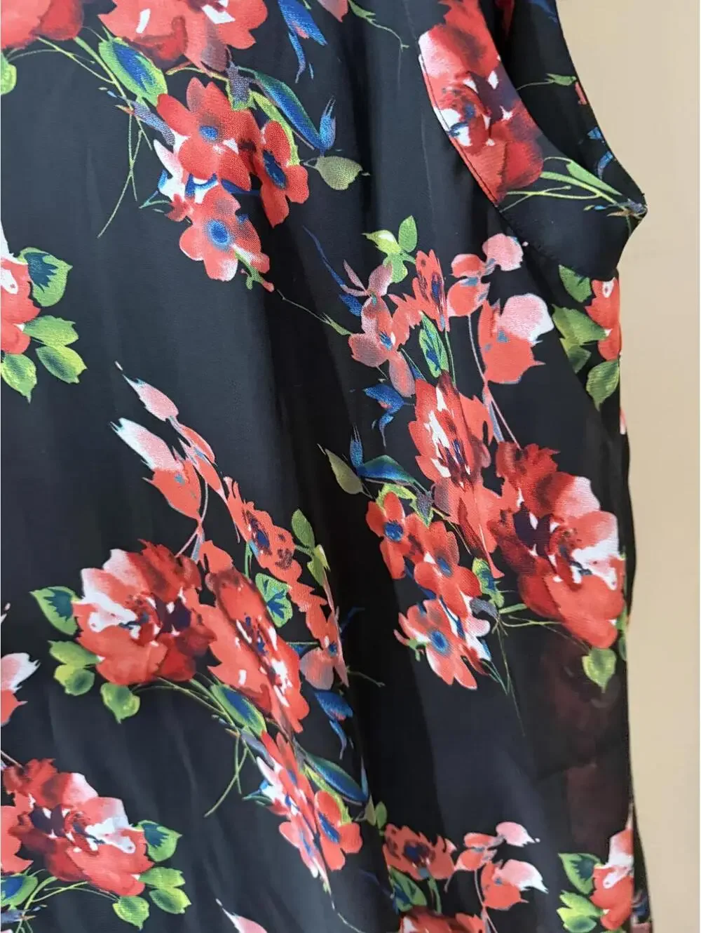 Betsey Johnson 12 Sleeveless Black Dress with Red Floral Print